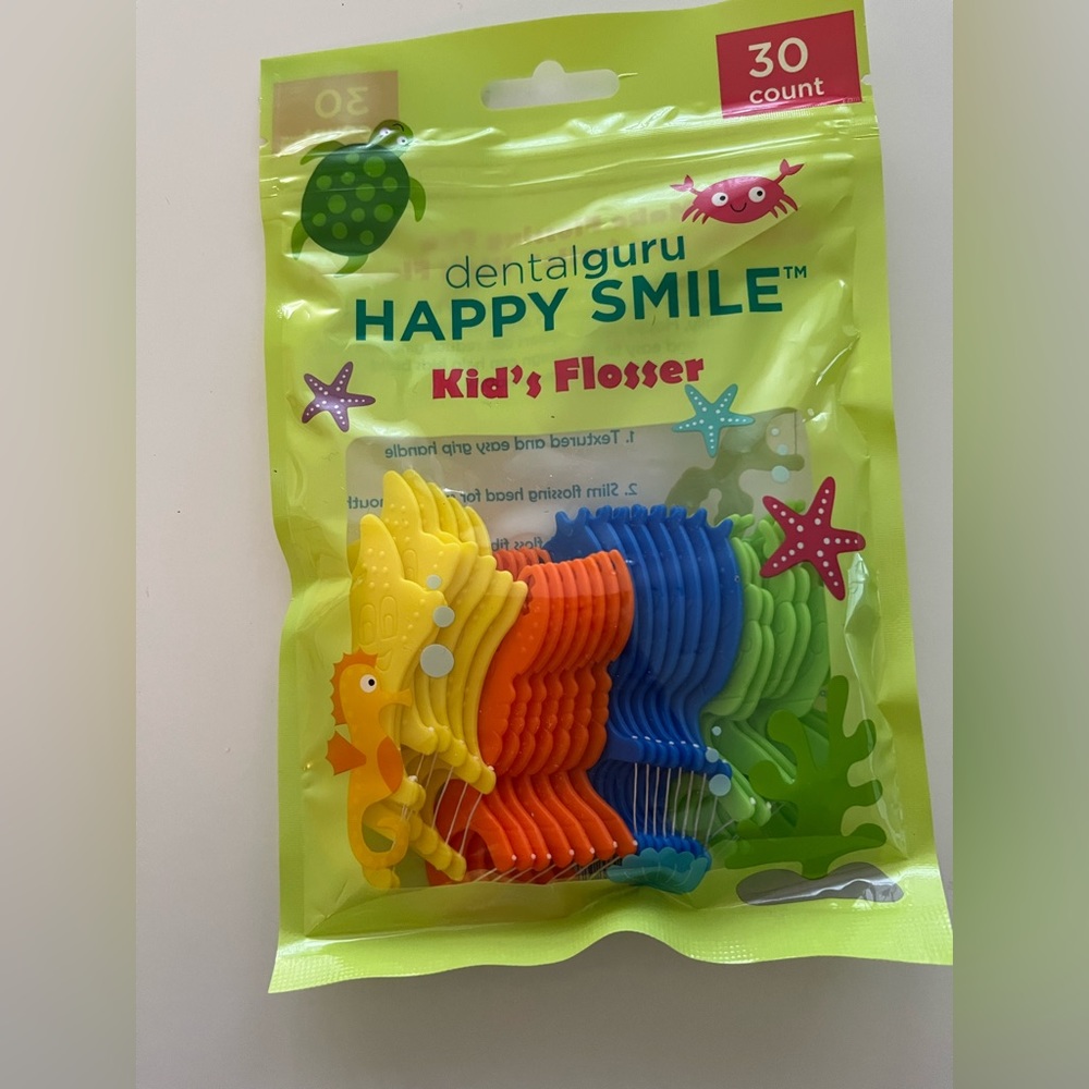 DentalGuru Kids Dental Floss Picks with Easy Grip Handle - 30ct, Multicolor, NWT